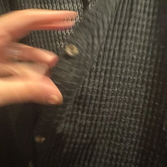 Urban outfitters women’s oversized thermal button down. - Picture 4 of 5